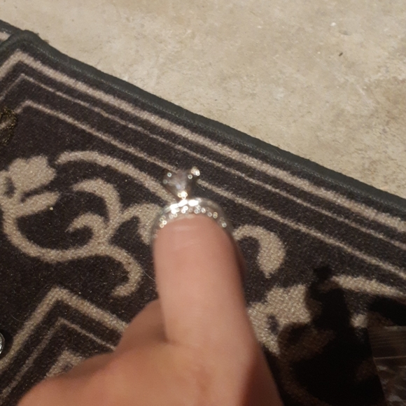 Ring - Picture 2 of 4